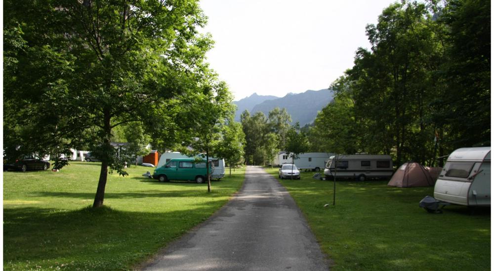 emplacements de camping été ou caravaneige hiver